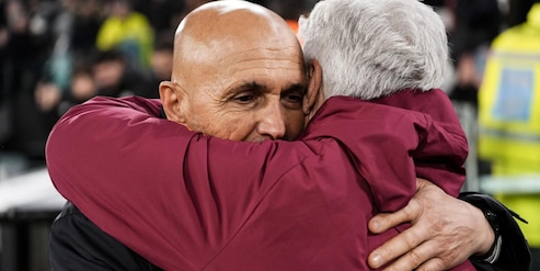 Gasperini e Spalletti, abbracci e sorrisi prima di Juve-Roma