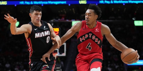 Nba, delusione Fontecchio: Miami travolto da Toronto. Barnes realizza 27 punti