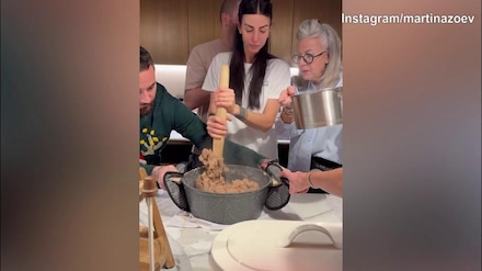 Natale 2025, Bonucci ai fornelli con la moglie