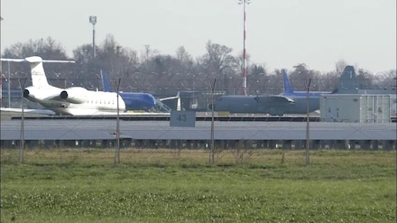 Crans-Montana, il C-130 con le salme dei ragazzi italiani a Linate