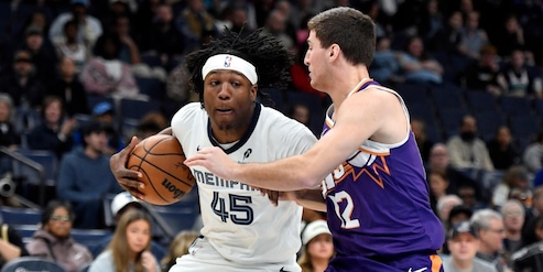 Nba, San Antonio travolge i Lakers, Boston cade in casa contro Denver