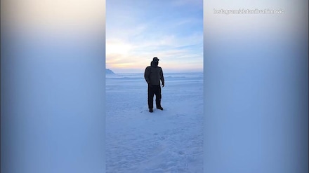 Incredibile Ibra, rovesciata nel ghiaccio