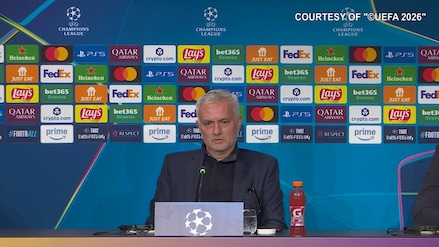 Mourinho: "Giochisti o risultatisti? È qualcosa di cui si diverte a parlare chi non ha mai posato il culino su una panchina"