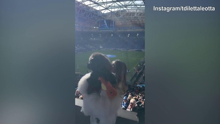 Schalke 04, Diletta Leotta allo stadio con la bimba per vedere Karius