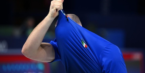 Mosaner, il gesto di rabbia dopo il ko con gli Usa e il futuro incerto con Constantini: "Sono un po' emozionale..."