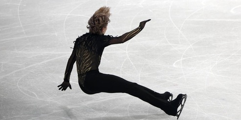 Malinin shock, dal sogno all'incubo: sbaglia tutto e finisce in lacrime, fuori dal podio!