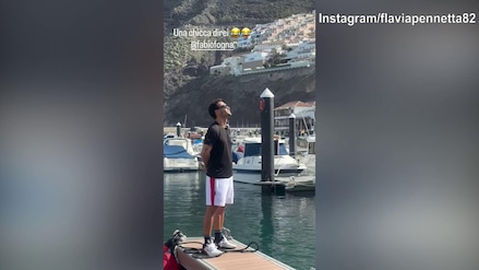 Fognini ripreso dalla Pennetta: "Il sole bacia i belli..."