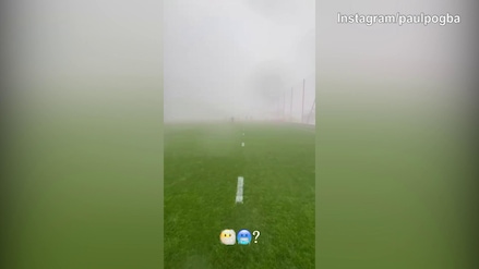 Pogba, allenamento nella 'nebbia'