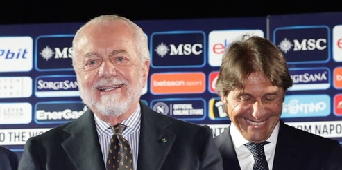 Napoli più giovane e acquisti mirati: l’incontro tra Conte, De Laurentiis e Manna è in agenda
