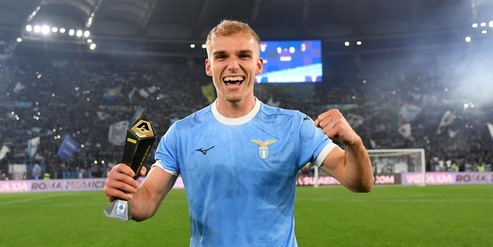 Lazio, Isaksen spacca: contropiedi, tiri e gol. Il dato fa sorridere Sarri