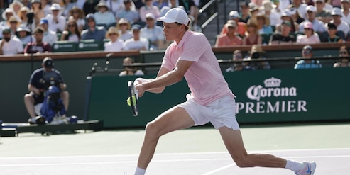 Sinner, esordio facile con Dzumhur a Miami: Jannik vince 6-3 6-3