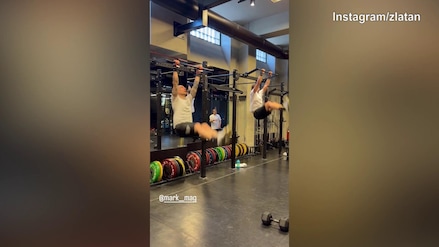 Ibra, Toes to Bar per allenare i dominali