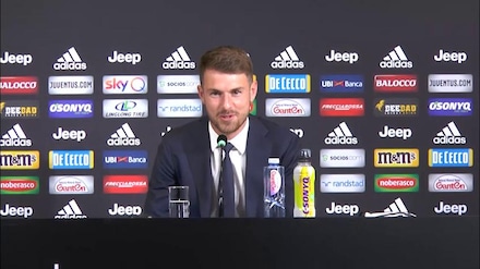 L'ex Juve Ramsey dice addio al calcio