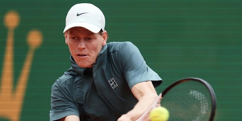 Sinner supera Augere-Aliassime. Lautaro si ferma ancora