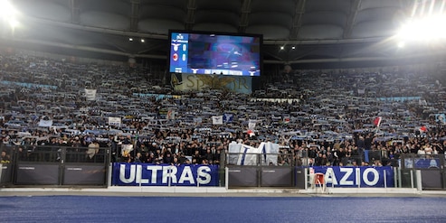 Lazio, il tifo organizzato lascerà ancora vuoto lo stadio Olimpico? "Trasferte mai messe in dubbio, in casa..."