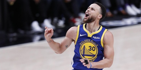 Nba, Curry giura fedeltà ai Warriors: "Nessun dubbio sul mio futuro"