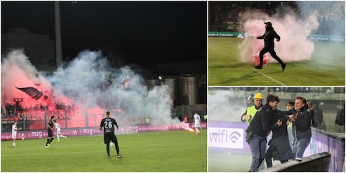Monopoli-Foggia, irruzione degli ultras e arresti in campo: le foto
