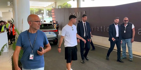 Koulierakis è sbarcato a Ciampino: ecco il nuovo difensore della Roma