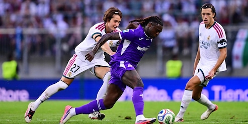 La Fiorentina rimonta due gol al Real Madrid con Piccoli e Kean: finisce pari tra Mourinho e Grosso FOTO