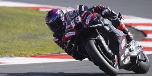 MotoGP, Martin trionfa nella Sprint di Silverstone. Bezzecchi ottimo terzo