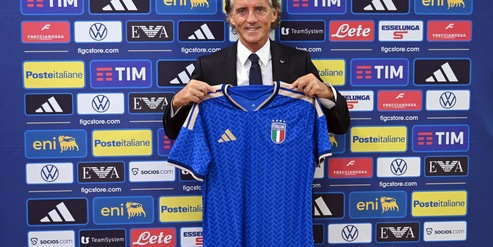 Italia, dove seguire la conferenza di Mancini. Cagliari, il risultato del test sull'uso di sostanze per Maldini