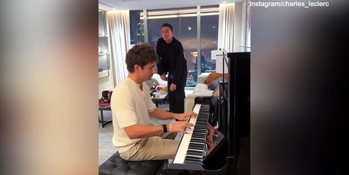 Leclerc, Singapore è in musica