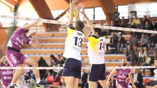 Volley: A2 Maschile, il PalaGlobo è inespugnabile Volley: A2 Maschile, il PalaGlobo è inespugnabile