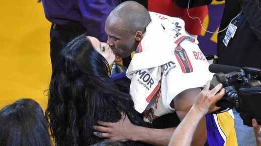La moglie di Kobe Bryant: "Ecco come sto andando avanti dopo il lutto"