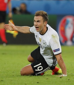 Calciomercato, rileggi tutte le trattative di giornata