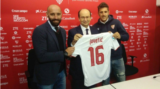 Jovetic ufficiale al Siviglia: «Poco spazio all'Inter, mi riprenderò»