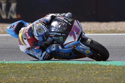 Moto2, Gp Catalogna: vince Marquez davanti a Pasini, Morbidelli sesto