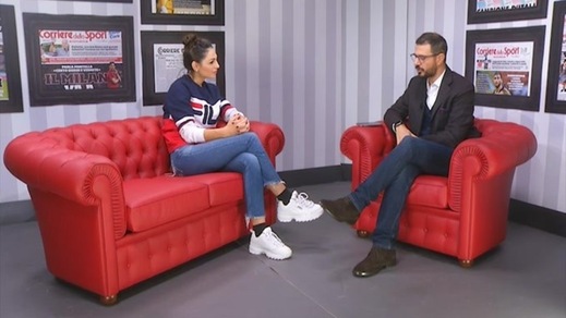 Anna Tatangelo: «Quando c'è Juve-Napoli io e Gigi ci dividiamo» Anna Tatangelo: «Quando c'è Juve-Napoli io e Gigi ci dividiamo»