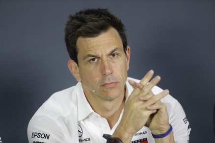 Toto Wolff: "Io e la Mercedes pronti a rimanere dopo il 2020"