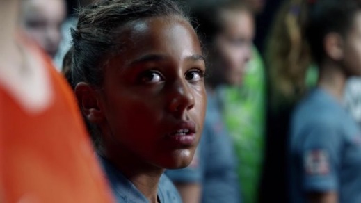 Con un video Nike celebra il calcio femminile