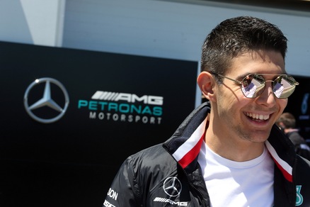 F1, Ocon: "È un grande onore essere alla Renault"