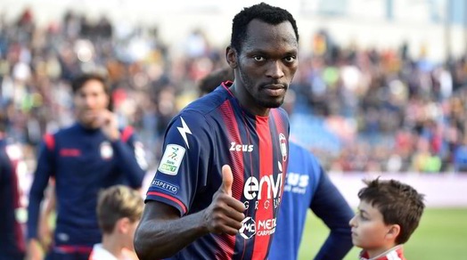 Serie B Crotone, ufficiale: Simy rinnova fino al 2022