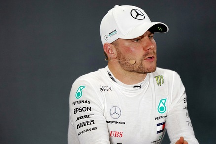 Bottas: "La mia priorità è restare alla Mercedes"