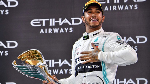 Hamilton: "Mi mancano troppo i messaggi di Lauda"