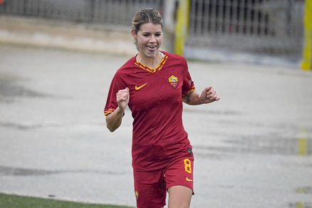 Roma a valanga: contro l'Orobica finisce 6-0 con dedica speciale