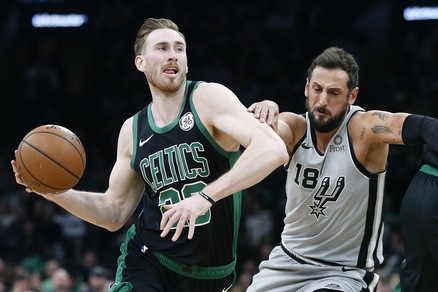 Nba, Spurs di Belinelli ko contro i Cavs. Vincono Denver e Dallas