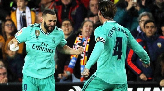 Colpo di coda Benzema e il Real Madrid si presenta al Clasico alla pari con il Barcellona