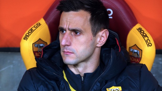 I tifosi viola allontanano Kalinic dalla Fiorentina: fischi al Franchi per il croato