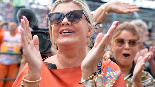 Corinna Schumacher rompe il silenzio: "Le grandi cose iniziano con piccoli passi"