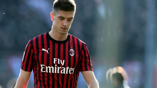 Milan, Perinetti su Piatek: "Cambiare aria può essergli utile"