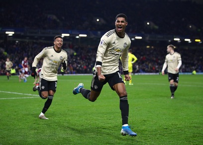 Il Manchester United vince a Burnley e scavalca il Tottenham