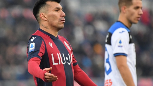 Bologna al lavoro. Medel, Palacio e Paz assenti