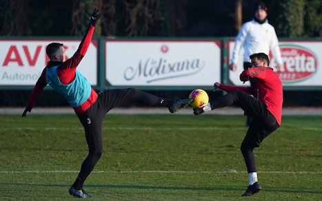 Milan, Romagnoli e Suso in versione karate