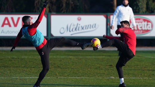 Milan, Romagnoli e Suso in versione karate