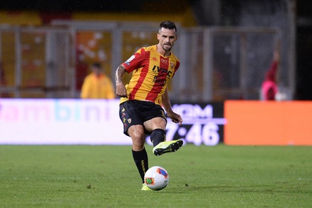 Coronavirus, Maggio: "Torneremo ad esultare insieme, ma ora stiamo a casa"