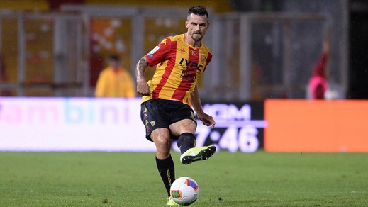 Coronavirus, Maggio: "Torneremo ad esultare insieme, ma ora stiamo a casa"